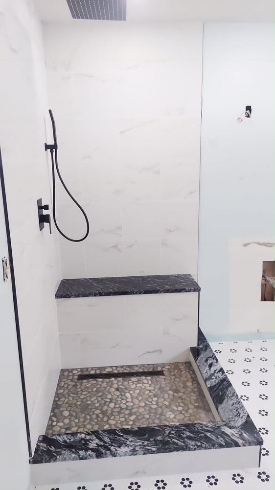 Colonial Kitchen, Master Bath and Hall