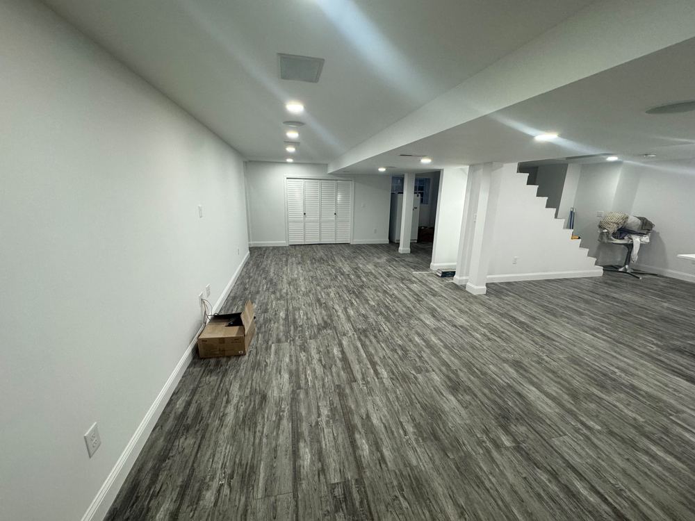 Finished Basement with Bar and Laundry